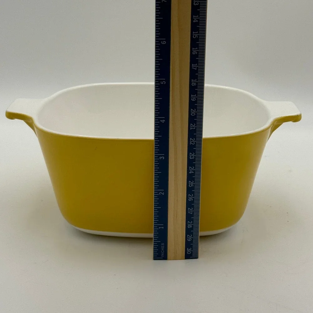 Corning Ware P-1 3/4-B Gold Butterscotch Casserole Dish 1.75 QT Vintage USA